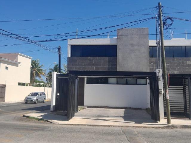 Casa en RENTA con PANELES SOLARES en Montes de Ame