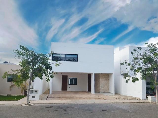 Casa en Renta Conkal AMUEBLADA