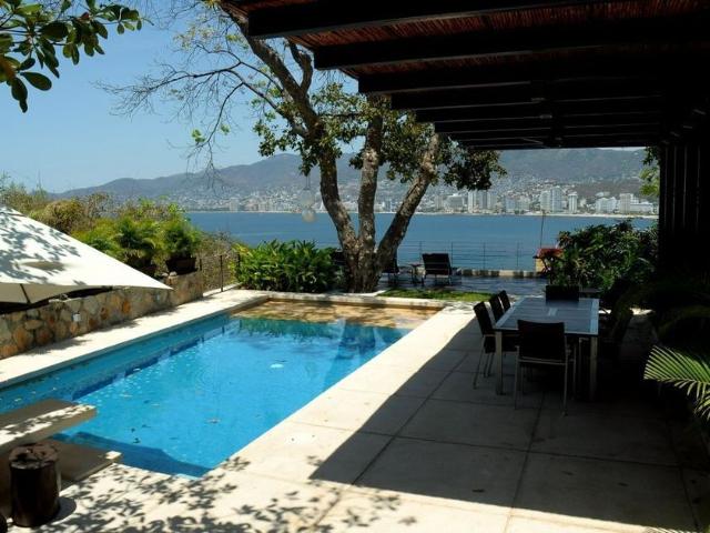 Casa en renta Costera Guitarrón, Guitarron, Acapulco, Guerrero, México