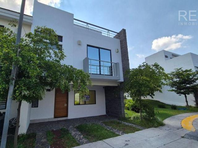 Casa en renta Coto Arándanos Cañada Residencial, Mt De, Avenida Valdepeñas, Real De Valdepeñas, Zapopan, Jalisco, México