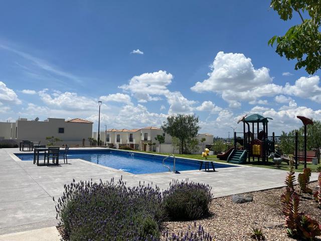 Casa en Renta – Coto Luxemburgo, Capital Sur