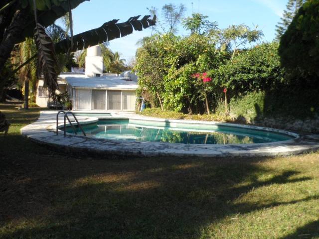 Casa en renta de un nivel en condominio Lomas de Cuernavaca, $17,000