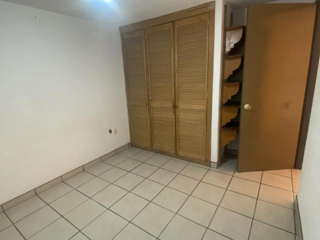 Casa en renta de un piso, en el Campanario