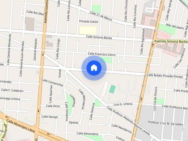 CASA EN RENTA DE UN PISO FRENTE A PARQUE