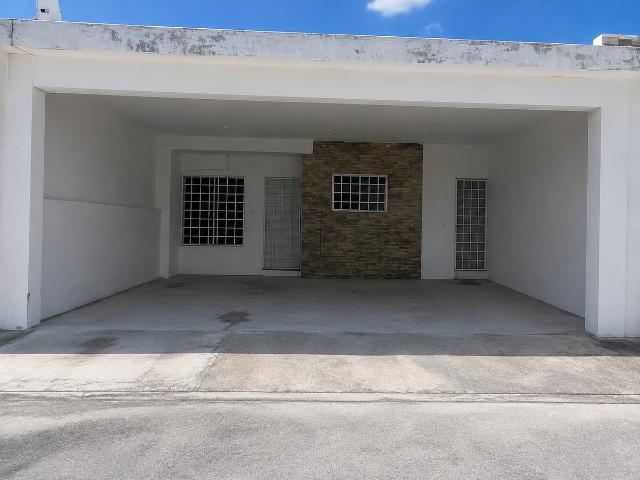 CASA EN RENTA DE UN SOLO PISO EN GRAN SAN PEDRO CHOLUL