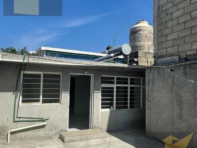 CASA EN RENTA de una planta CERCA DE AV. TOLLOCAN Y AV. TECNOL?GICO EN TOLUCA