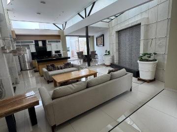 Casa en Renta de Una Planta Amueblada en Canteras de San Agust?n al Poniente de la Ciudad P