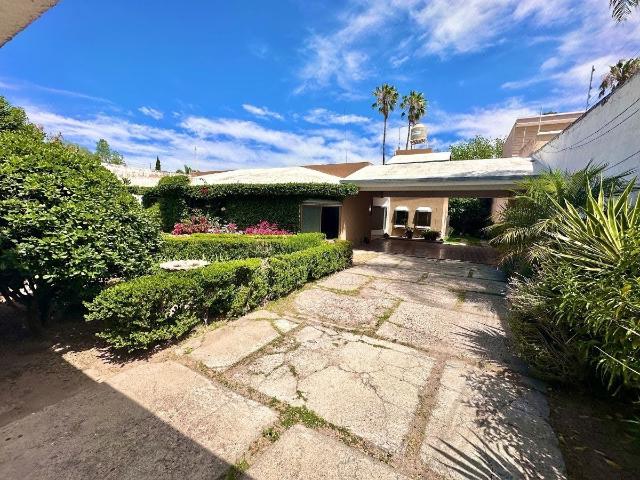 Casa en renta de 1 piso en Valle del Campestre