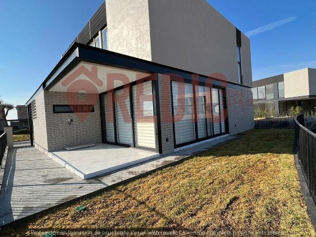 Casa en renta de 3 hab. En Lomas del campanario norte