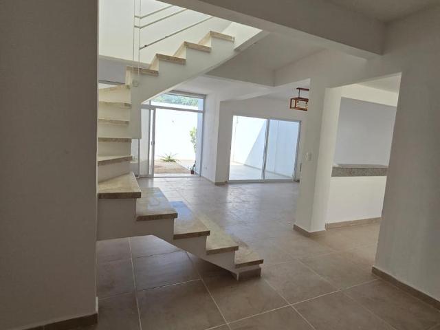 Casa en renta de 3rec, en Residencial Izamal, Canc?n