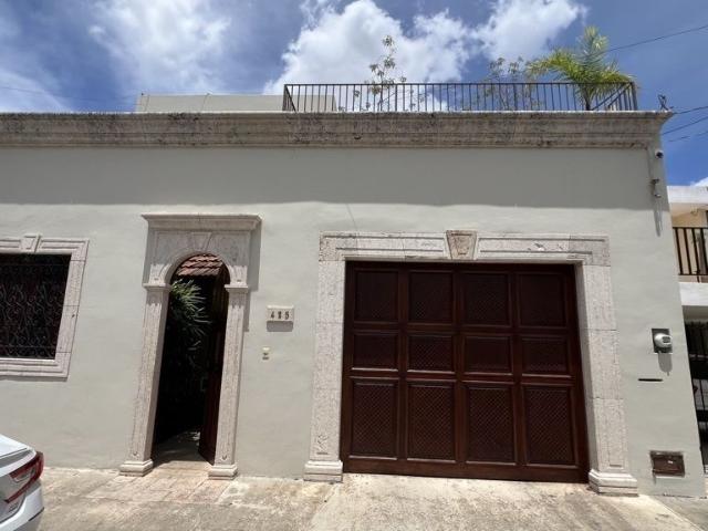 CASA EN RENTA DE 4 RECAMARAS A UNA CUADRA DE PASEO DE MONTEJO EN SANTA ANA