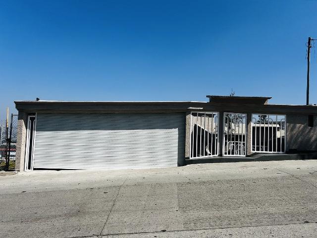Casa en Renta de 4 recámaras con patio y vista a la ciudad