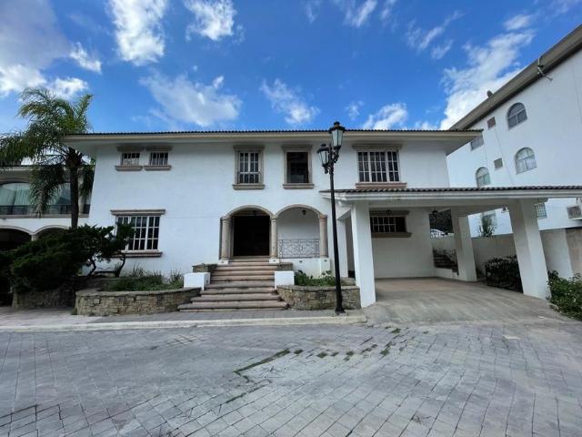Casa en renta Del Valle Oriente, San Pedro Garza García