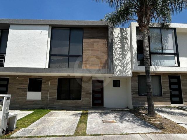 Casa en renta Delegación Epigmenio González, Municipio De Querétaro, Querétaro, 76146, México