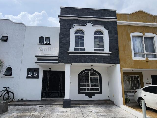 Casa en renta dentro de coto de solo 10 casas en El Colli Urbano