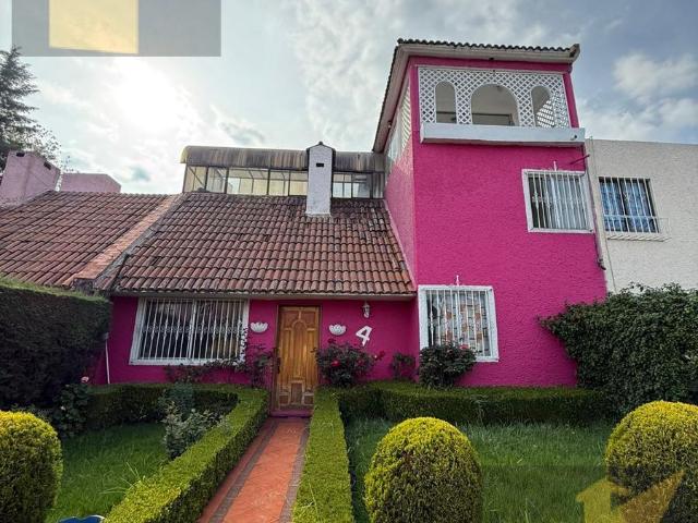 CASA EN RENTA DENTRO DE PRIVADA, FRENTE A PLANTA TIA ROSA Grupo Bimbo, SOBRE BOULEVARD AEROPUERTO EN TOLUCA