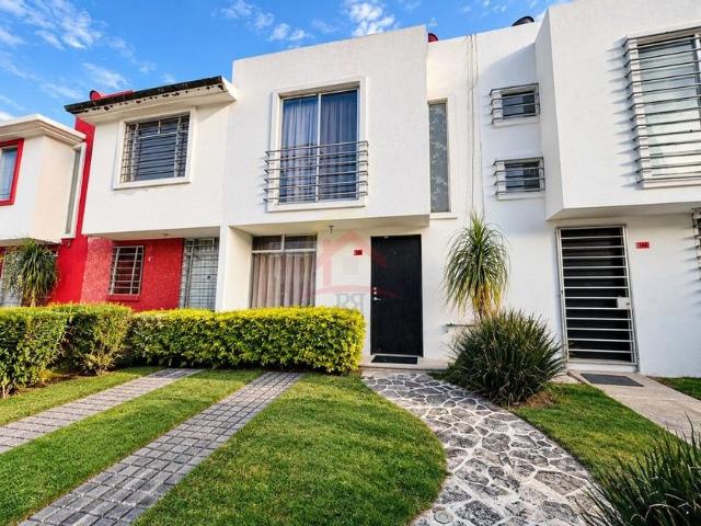 Casa en renta É Porto Alegre, Prolongación San Lorenzo, Residencial Portoalegre, San Juan Cuautlancingo, Puebla, México