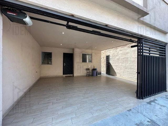 Casa en renta Ebano, Corinto Residencial, Apodaca, Nuevo León, 66630, México