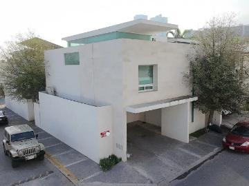 Casa En Renta, El Aguacatal, Valle Poniente, San Pedro Garza García, Nuevo León