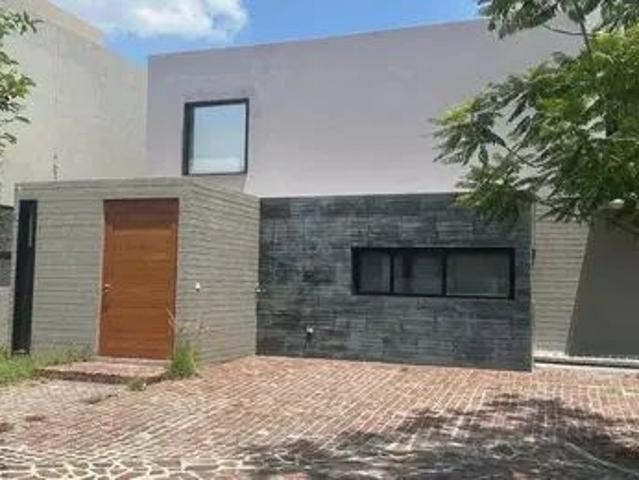 Casa En Renta El Altozano Querétaro, En Privada Lago