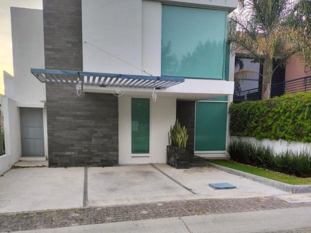 CASA EN RENTA EL REFUGIO QUERETARO