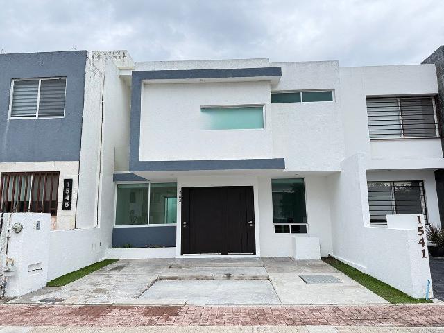 CASA EN RENTA EL REFUGIO, QUERETARO