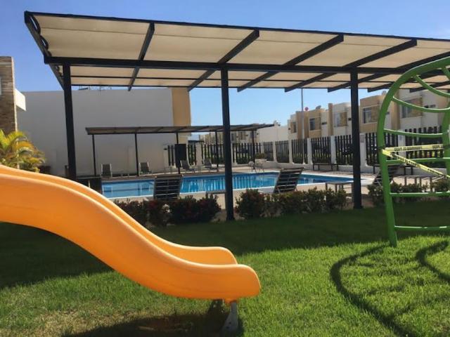 Casa en renta El Roble Residencial, Avenida Del Roble, Las Jarretaderas, Nayarit, México