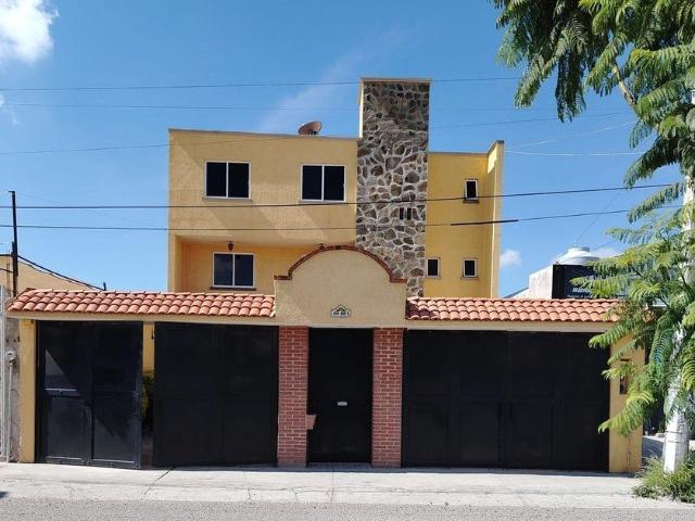 Casa en renta El Salitre, Delegación Epigmenio González, Municipio De Querétaro, Querétaro, 76127, México