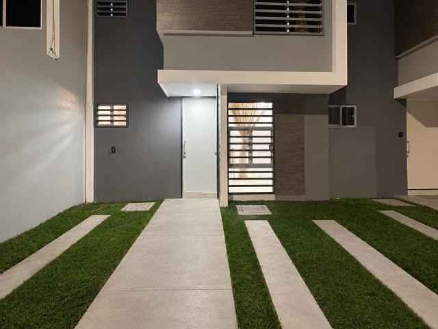 Casa en renta en Mangata