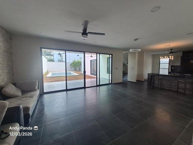 Casa en renta en Merida, Dzitya 4 habitaciones/ baño y piscina