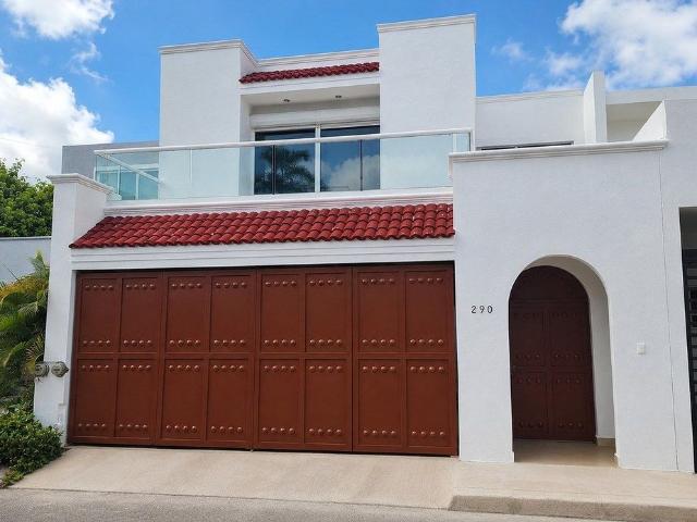 CASA EN RENTA EN MERIDA F 1118, 4 REC. EN MONTECARLO $20,500 M.N