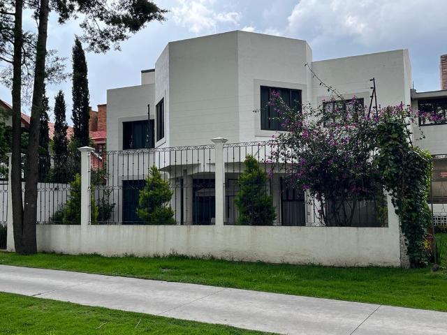 CASA EN RENTA EN METEPEC