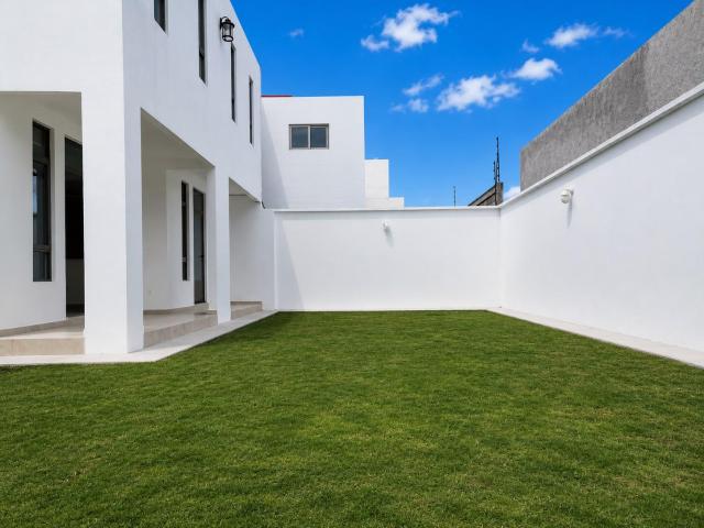 CASA EN RENTA EN METEPEC CERCA DE SPORTIKA