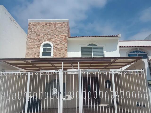CASA EN RENTA EN MILENIO