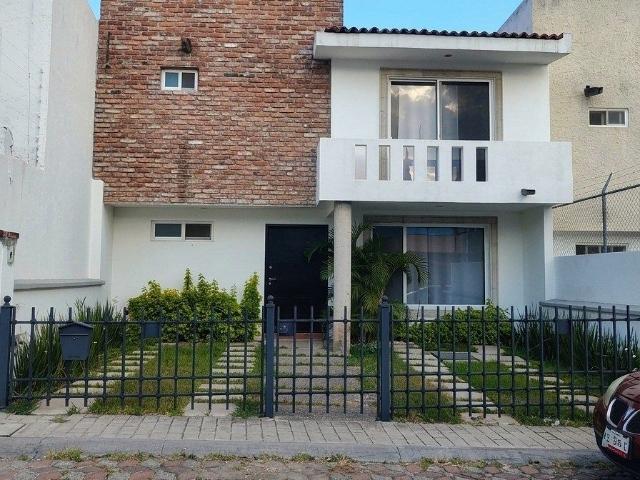 Casa en Renta en milenio lll