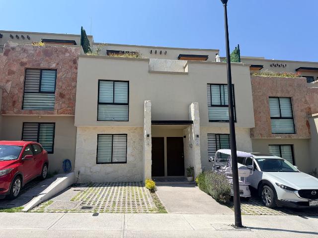 CASA EN RENTA EN MISION MONTEJO, CIUDAD DEL SOL, QUERETARO