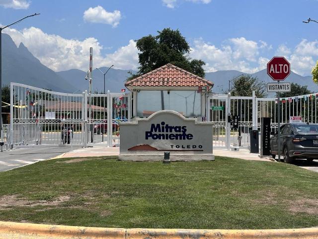 Casa en Renta en Mitras Poniente Garcia