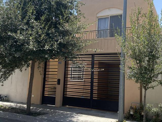 Casa en renta en Mitras Poniente Sec, Málaga