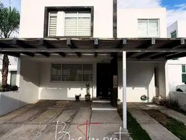 Casa en Renta en Momoxpan