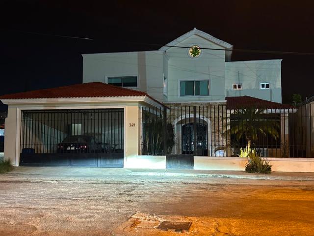 Casa en Renta en Monte Alban, Mérida: Amplia Propiedad con Amenidades Destacadas