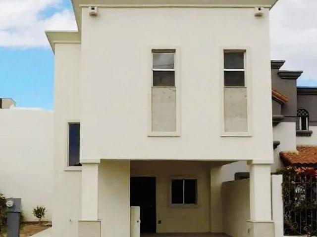 Casa en RENTA en Montecarlo 3