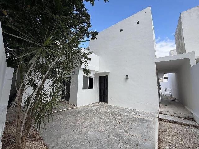 CASA EN RENTA EN MONTES DE AMÉ, MÉRIDA, YUCATÁN