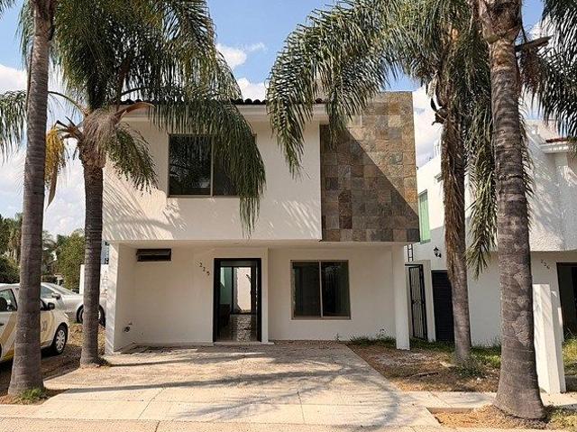 casa en renta en nueva galicia coto valencia