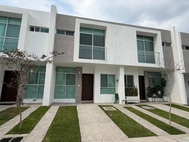 Casa en Renta en Natura Bosque Residecial Coto Portofino seguridad y Confort