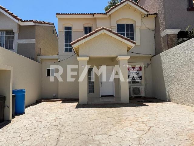 CASA EN RENTA EN OTAY VISTA