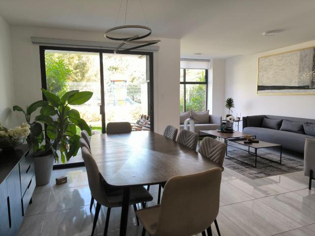 Casa en renta en Ocoyoacac, La Escondida Residencial ? Con roof garden y vista al lago central