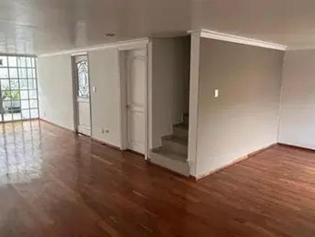 Casa En Renta En Av. De Las Flores, Flor De María