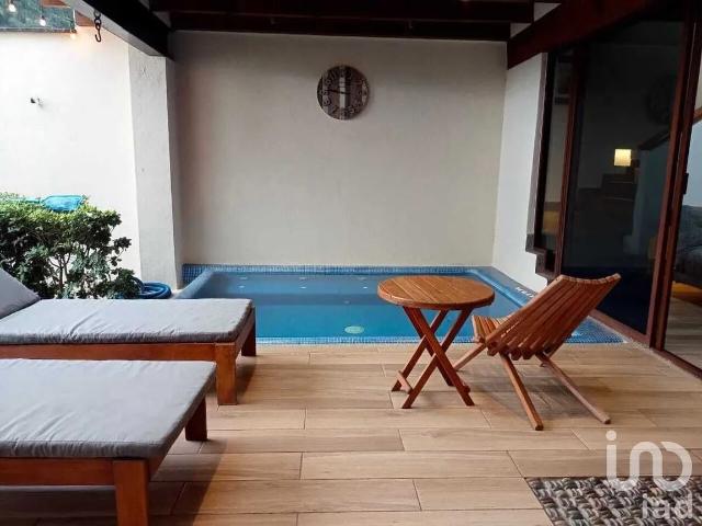 Casa en Renta en Avándaro, Valle de Bravo, Estado De México
