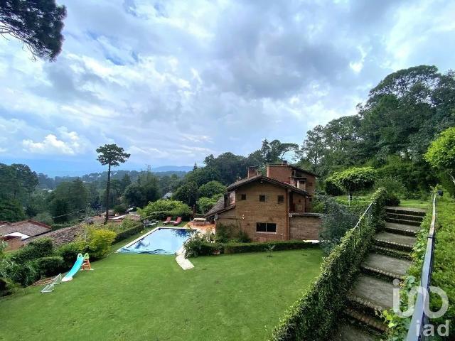 Casa en Renta en Avándaro, Valle de Bravo, Estado De México