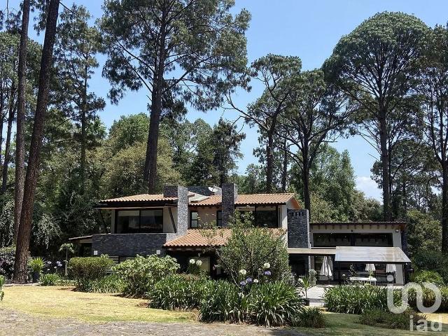 Casa en Renta en Avándaro, Valle de Bravo, Estado De México